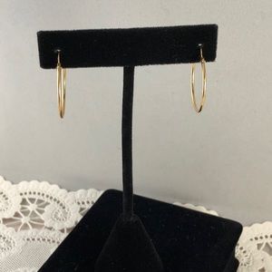 Vintage Accessories - 14 Karat all Yellow Gold 0.9 Inch Hoop Earrings Vintage Accessories - 14 Karat all Yellow Gold 0.9 Inch Hoop Earrings